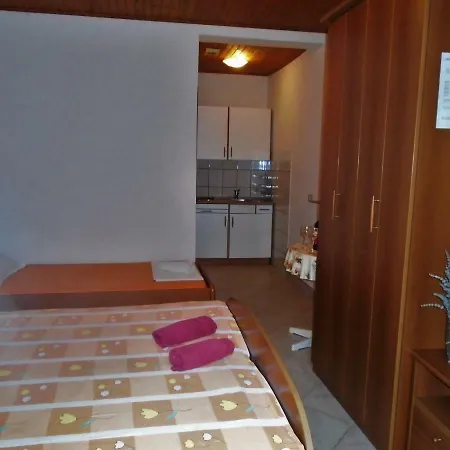 Sveti Anton Apartamento *