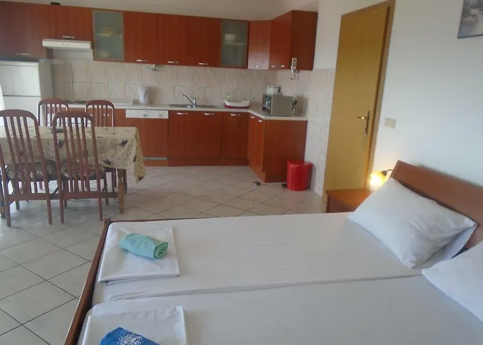 アパート Sveti Anton