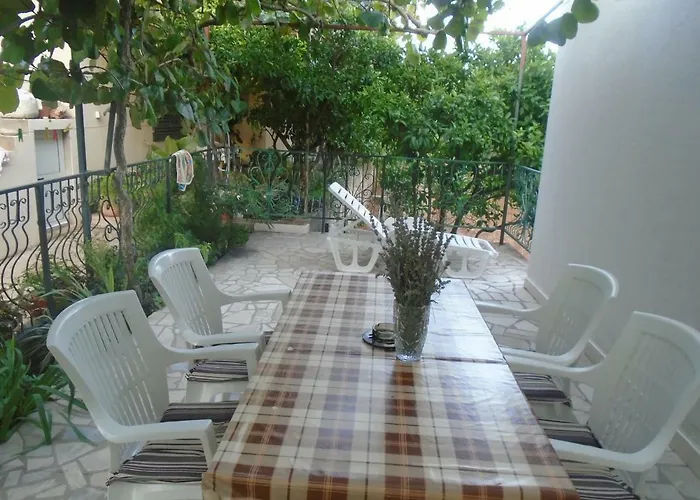 Sveti Anton アパート *