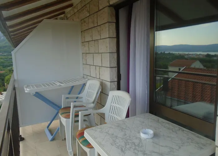 Sveti Anton アパート オレビック